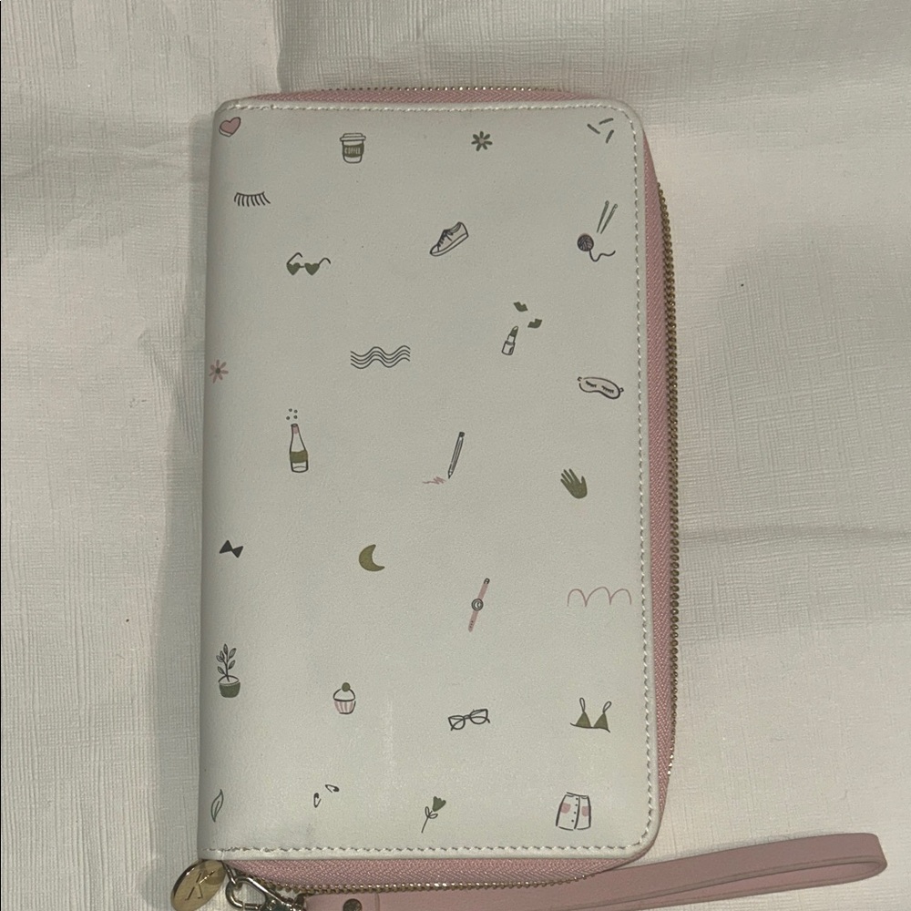 kikki.K White Wallet with Pink Zipper passport wristlet